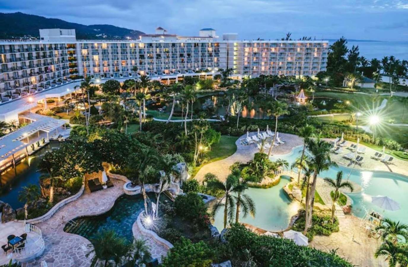 Marianas Beach Resort Saipan Exterior foto